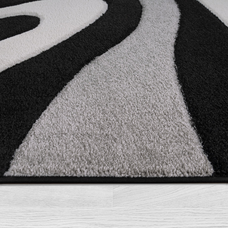 Tapis noir Alyta, Rectangle 2 pi 8 po x 4 pi 11 po