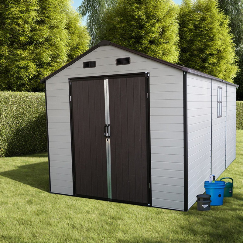 Remises spacieuses en résine avec cadre en aluminium durable pour la cour