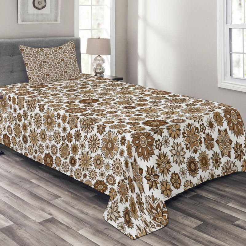 Farmhouse / Country Polyester Floral Coverlet, Twin Coverlet + 1 Sham