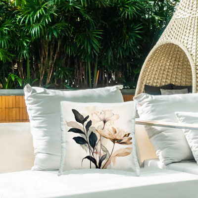 Coussin d'extérieur imprimé feuille et brindilles par Lazar Studio