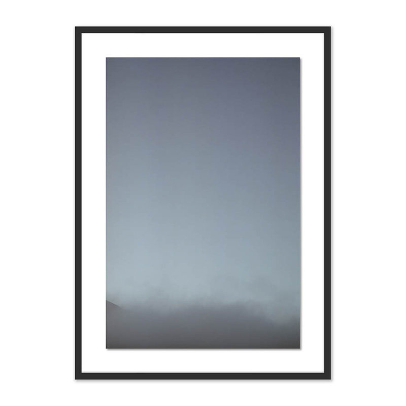 «Clouds 1» par Riley Ryan - reproduction de photo sur papier encadrée, H 40 po x l 29 po x P 2,5 po, Noir