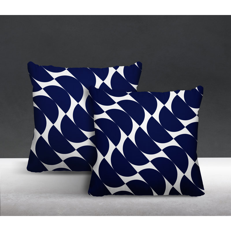 Oreiller carré intérieur / extérieur Mandi, L 17 po x H 17 po, Bleu marine
