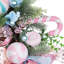 Couronne de Noël artificielle en forme de pin pastel casse-noisette et ornements - 24 po - non éclairé