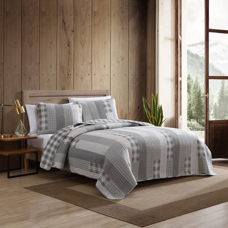 Eddie Bauer Fairview Cotton Reversible Quilt Set, Gray, Full/Queen Quilt + 2 Standard Shams