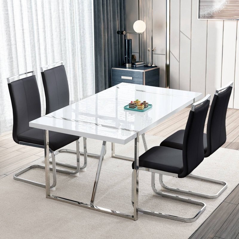 Ensemble de salle à manger pour 4 personnes, table de salle à manger rectangulaire moderne avec 4 chaises de salle à manger en similicuir de luxe