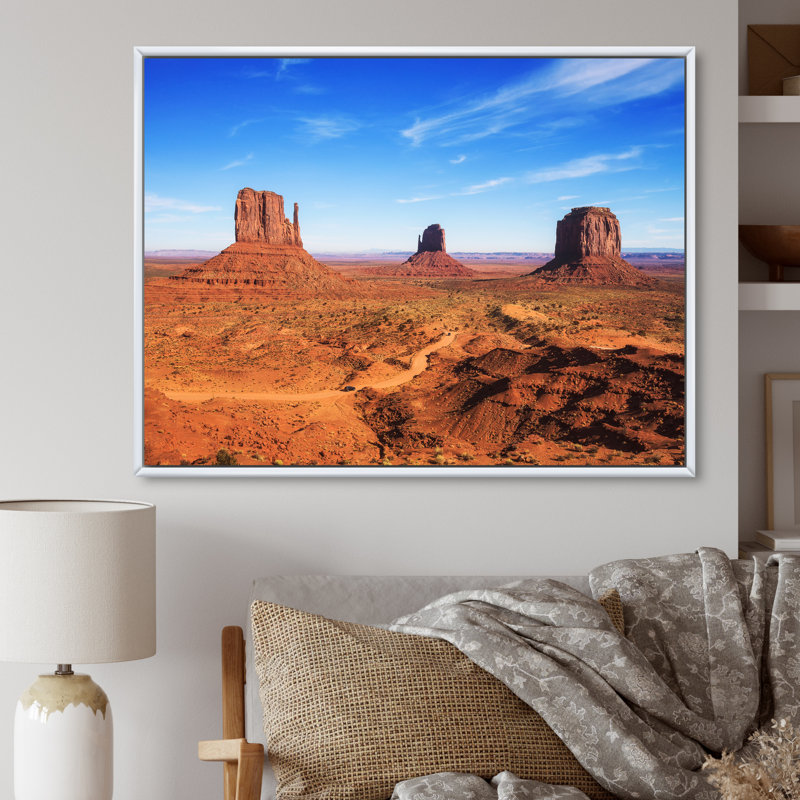 Esprit indien sur Monument Valley, Cadre flottant blanc, H 16 po x l 32 po x P 1 po