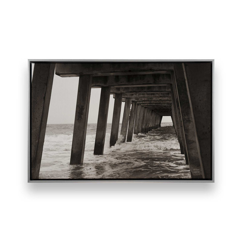 «Pier Angles I» par Nathan Larson, reproduction d'art sur toile, H 8 po x l 12 po, Cadre flottant, Argent argent
