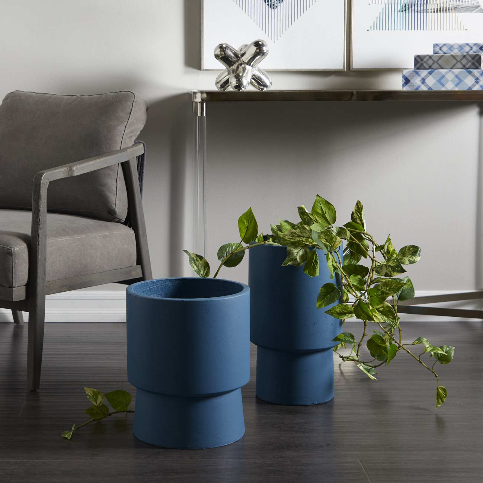 Robbins Pot Planter, 13.75" H x 11.9" W x 11.85" D, Blue