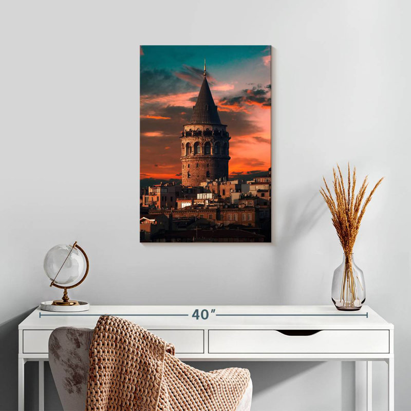 Tour Nicci de Galata, H 24 po x l 16 po