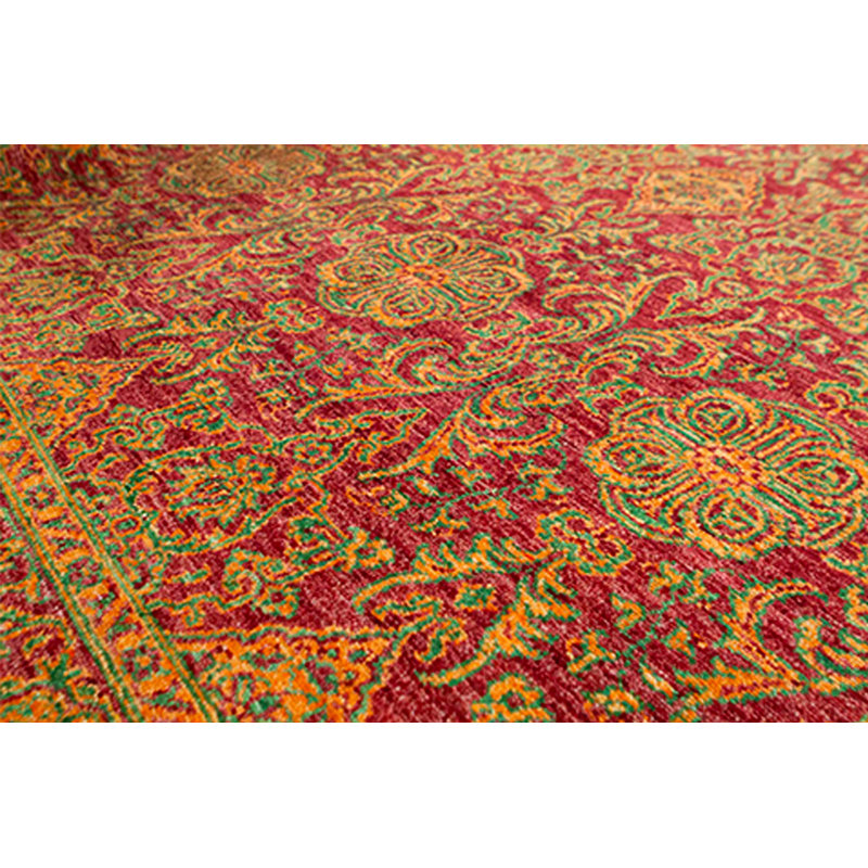 Wool Oriental Area Rug in Red