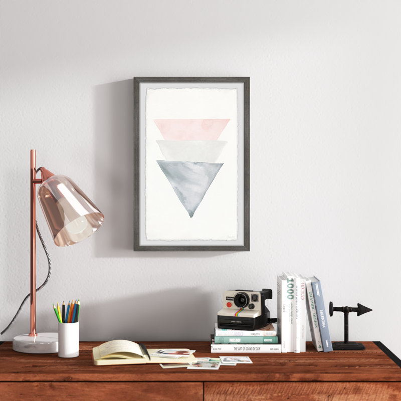 «Triple Cones», reproduction encadrée, H 18 po x l 12 po x P 1,5 po