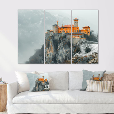 «Gray Yellow Mountain Temple In Mongalia I - Fortress», ensemble de reproduction d'art mural