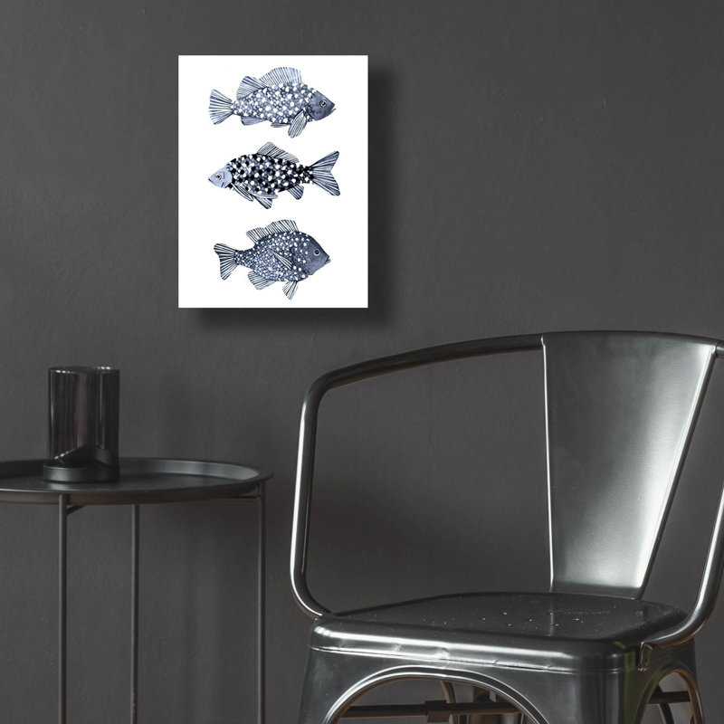 Art mural en verre épique «Blue Fish 1» par Emma Scarvey, 12 po x 16 po