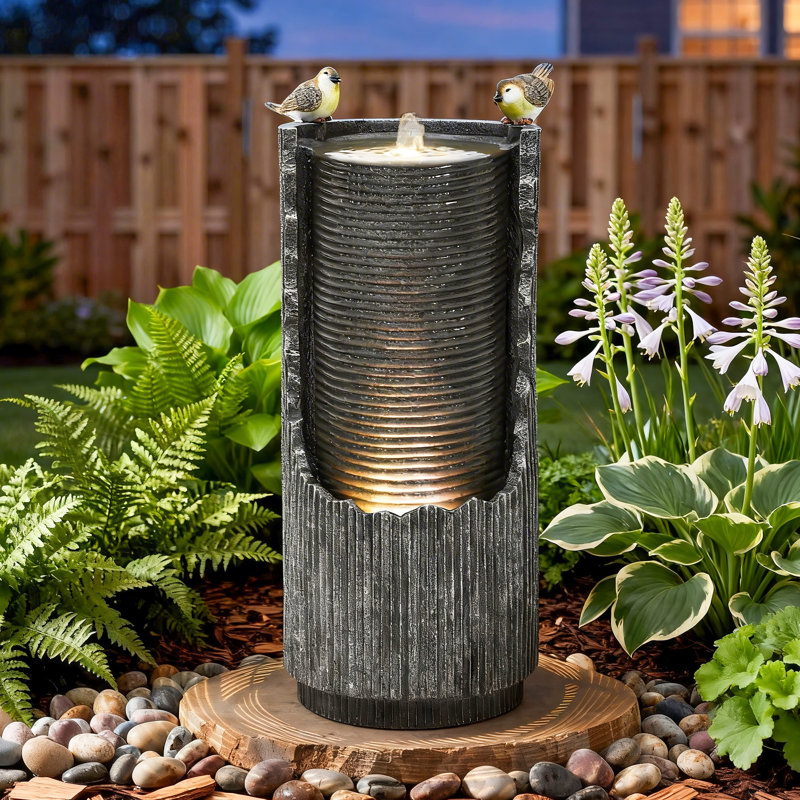 Fontaine de sol extérieure cannelée en béton 32 "avec lumières DEL et oiseaux