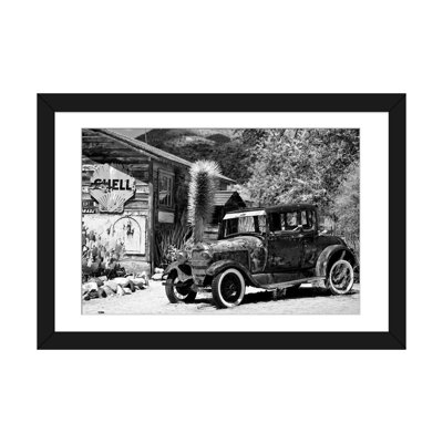 «Classic Ford at U.S. Route 66 Fill-up Station I», reproduction de photo sur toile tendue