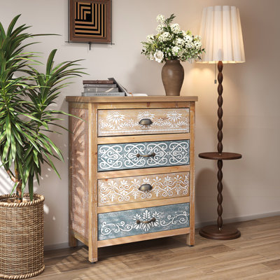 Commode vintage à 4 tiroirs avec motif en bois patiné et orné