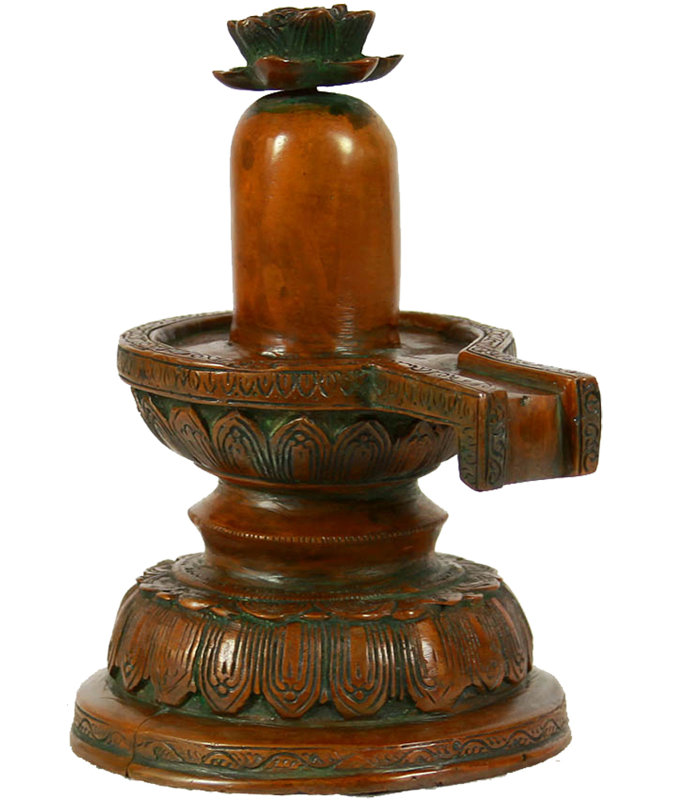 Shivalinga avec une offrande de fleurs