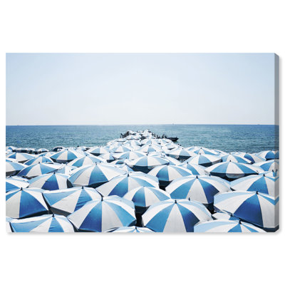 Blue Umbrella Beach - photographie sur toile