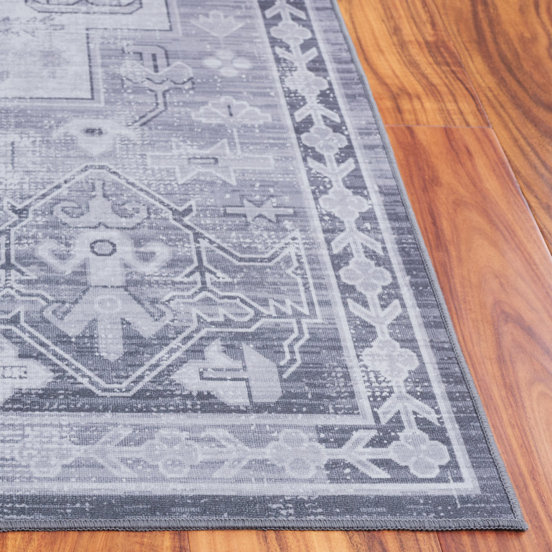 Shaelan Performance Machine Washable Oriental Rug, Rectangle 5' x 8'