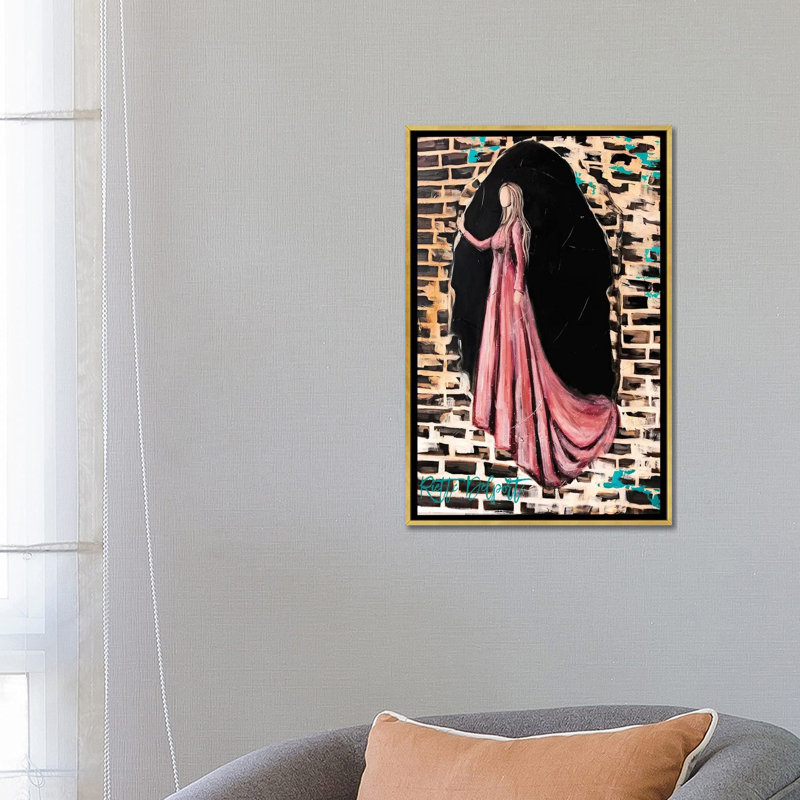 Une reine sera toujours, H 26 po x l 18 po, Floater Framed Print Canvas without Mat, Doré