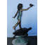 Fontaine Yuriko en forme de fille aventureuse sur une tortue en bronze - taille: 35 po x 29 po x H 56 po.