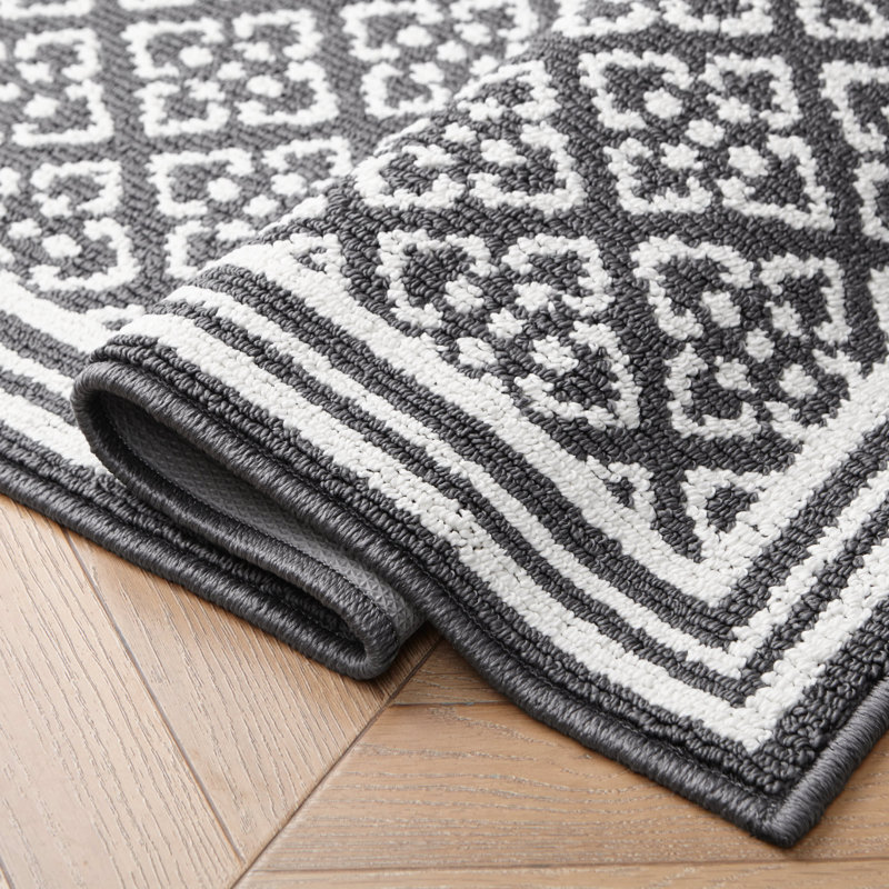 Laura Ashley Isla Two-Tone Machine Washable All Loop Tufted Rugs, Runner 2'2" x 5'