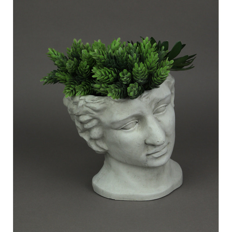 Leonie Statue Planter