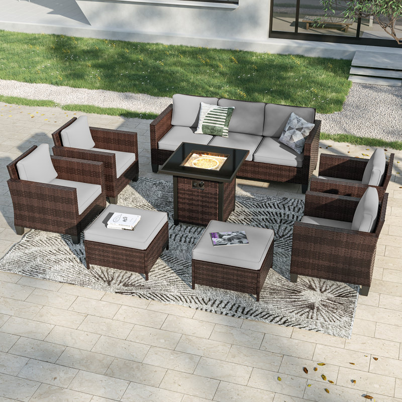 Canapé de patio 8 pièces avec foyer carré et repose-pieds, Brun, Gris