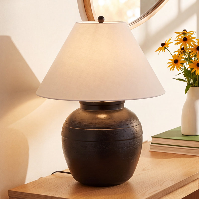 Loy Resin Table Lamp