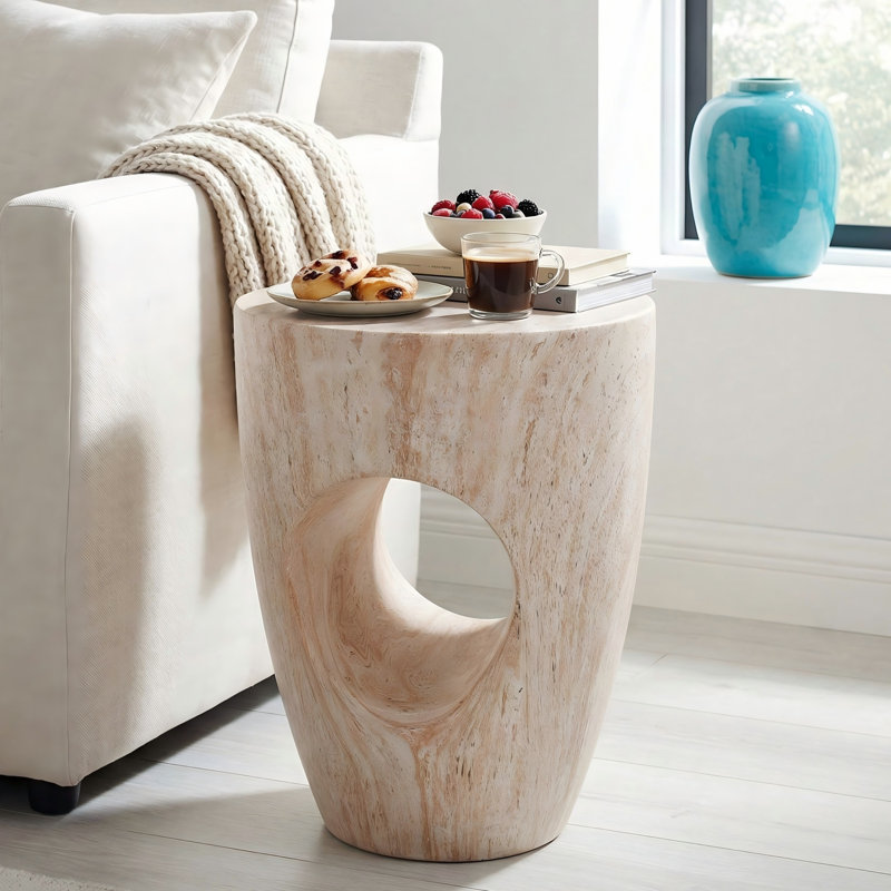 Table d'appoint ronde en oxyde de magnésium H 19,29 po avec découpe H Henn, Marbre beige