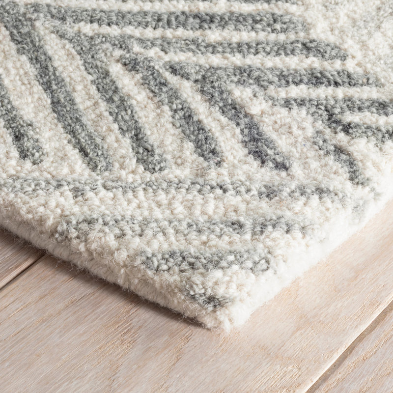 Karari Hand Hooked Wool Rug, Rectangle 4' x 6', Gray/Blue