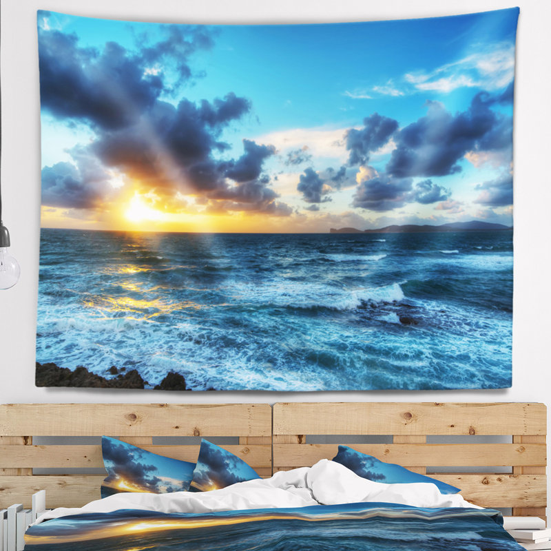 Tapisserie «Seashore Sunset at Alghero Under Dramatic Sky», H 32 po x l 39 po
