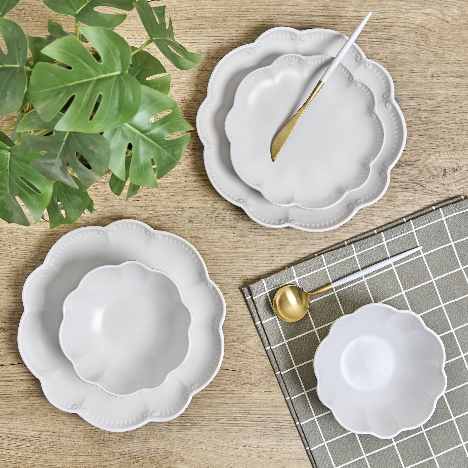 Bethany Stoneware Dinnerware Set - Service for 4, White