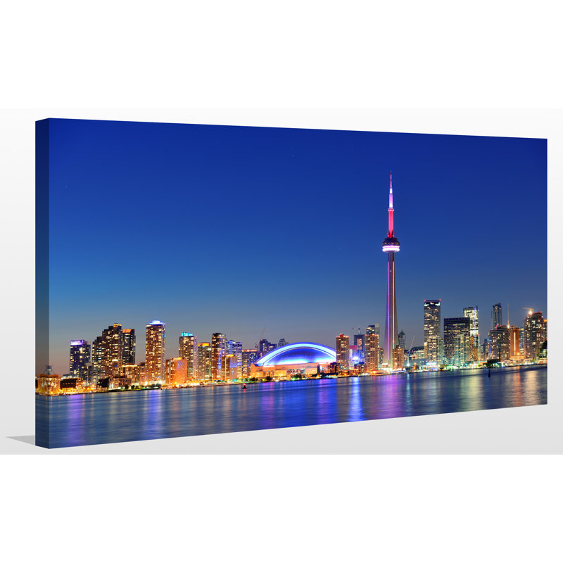 «Toronto in Night», reproduction de photo sur toile tendue, H 24 po x l 40 po x p 1 po