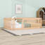 Structure de lit double en bois avec garde-corps de clôture-376312660