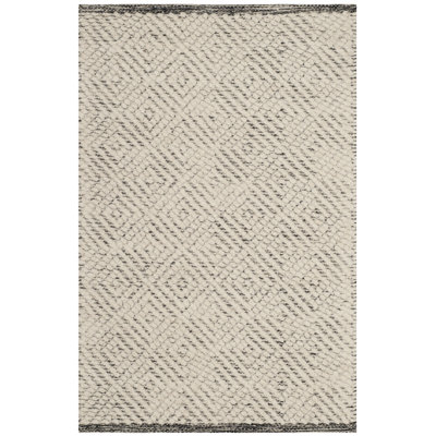 Irish Chain Hand Woven Area Rug