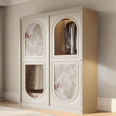 Simple Fashionable And Elegant Wardrobe