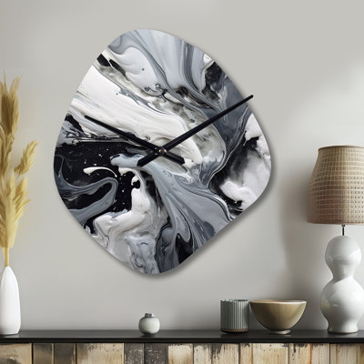 Harmonie noire et grise dans le chaos - Horloge murale abstraite en forme de métal, horloge asymétrique noire