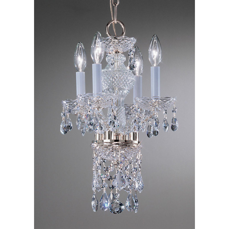 Style bougie classique/traditionnel 4 lumières lustre Greig, Chrome, Crystalique