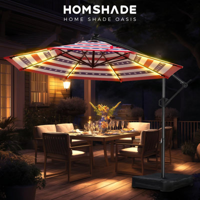 Parasol excentré 10 pi avec base incluse et lumières solaires | Parasol à DEL pour terrasse avec protection UV et inclinaison facile, parapluie drapeau américain pour la 250e célébration, rouge, blanc et bleu