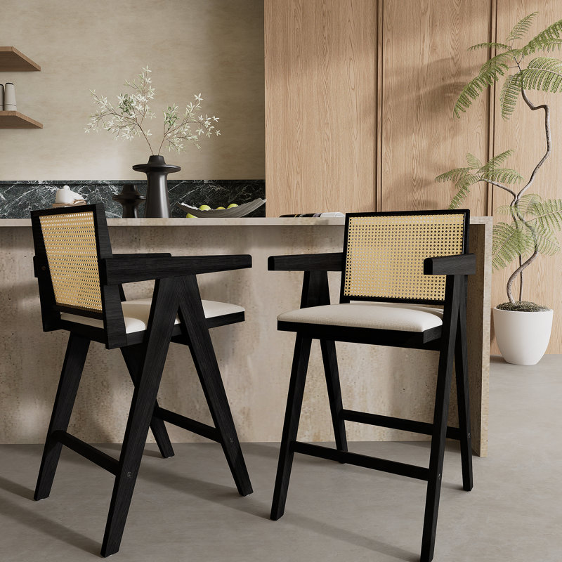 Tabouret de bar rembourré en mousse confortable avec structure en bois d'hévéa durable et dossier en plastique tissé de couleur canne pour le bar et la cuisine