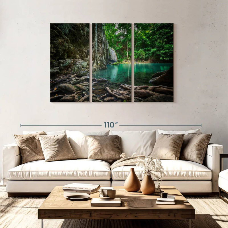 Paysage de cascade d'Erawan, H 48 po x l 74 po