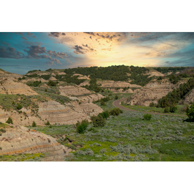 «Ishaan Sunset Over North Dakota» par Tammi Mild - photographie sur toile tendue