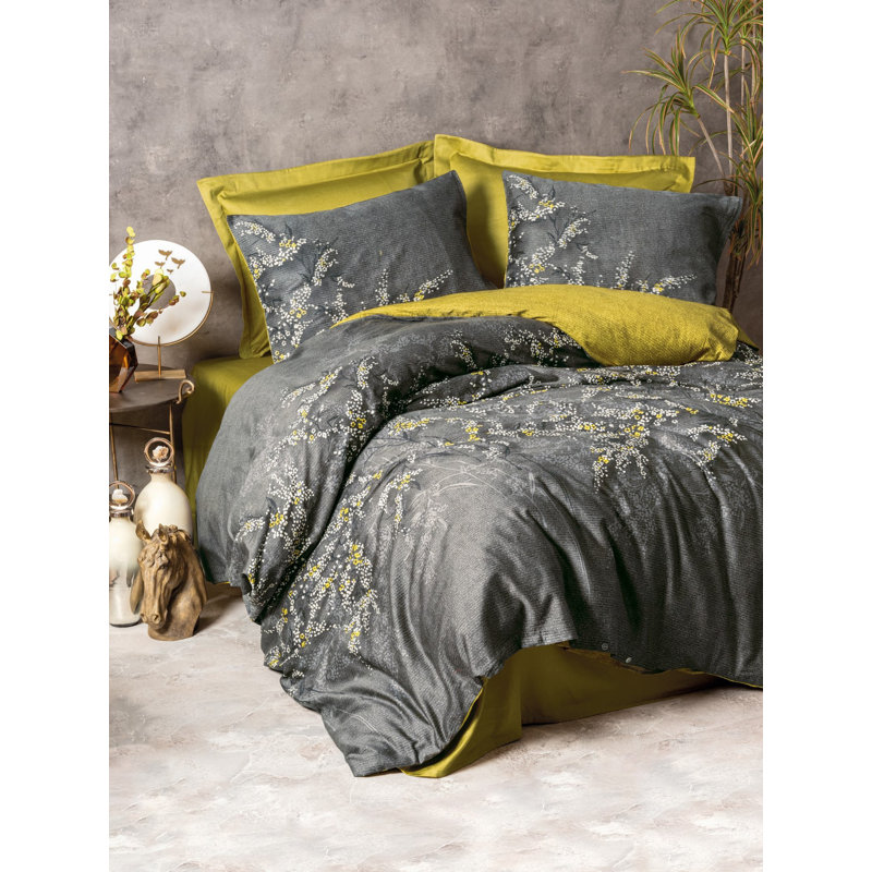 Luxurious Satin Super King Quilt Cover Set, 100% Cotton Satin, 102.4 x 86.6 inches | 210 Thread Count, Reactive Printing, Machine Washable | Includes 2 Pillowcases (23.6 x 23.6 inches) | Elegant Green & Anthracite Design