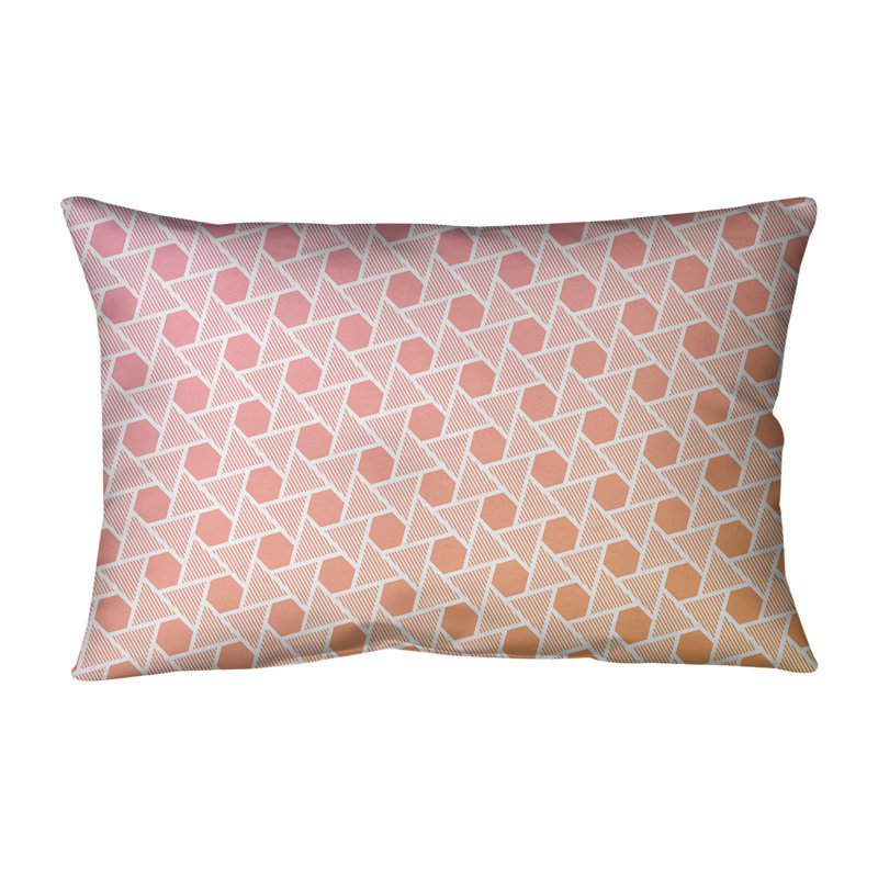 Coussin Hexagons and Triangles, 14 po x 20 po, Bourre en polyester, Rose / Orange