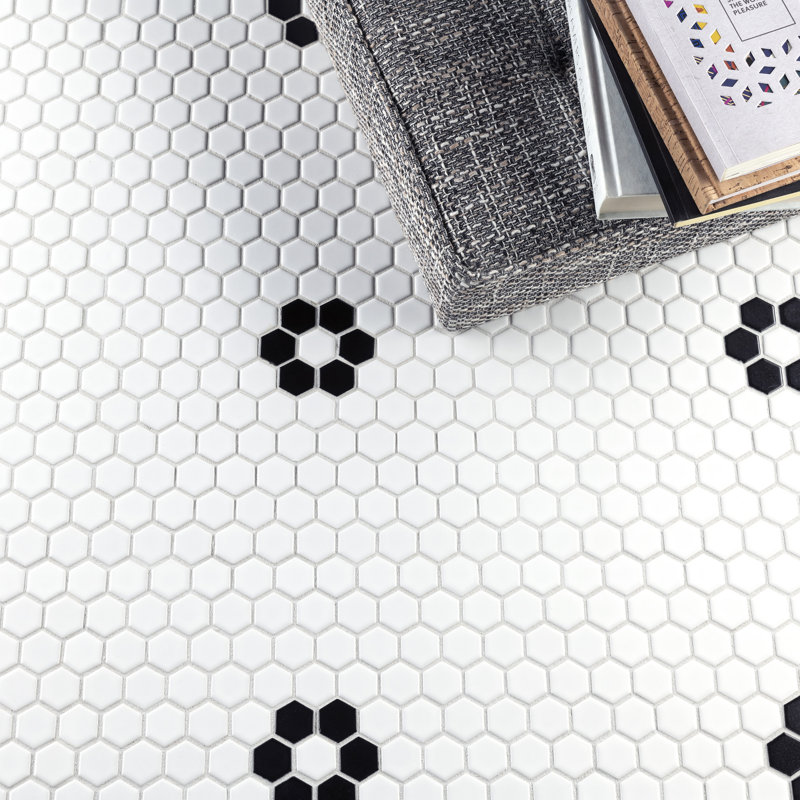 Carreau de mosaïque de plancher et de mur en porcelaine Hex 10-1 / 4 "x 11-7 / 8" Metro 1, Blanc mat / noir