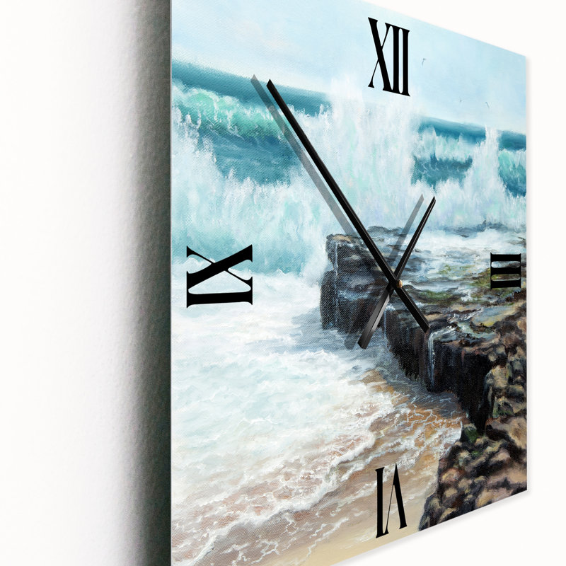 Horloge murale Wild Waves Breaking on the Shore, Moyen