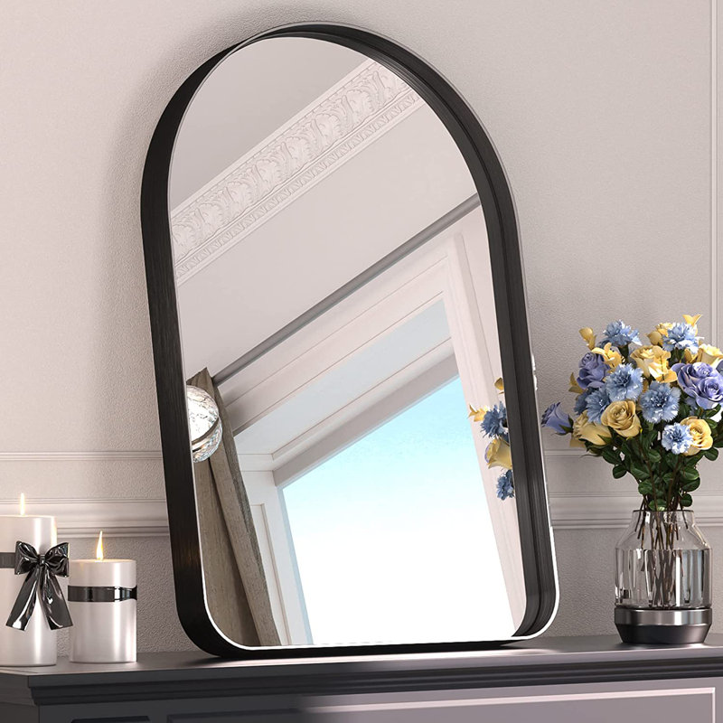 Miroir d'appoint mural Briannon, 26 po x 38 po, Noir
