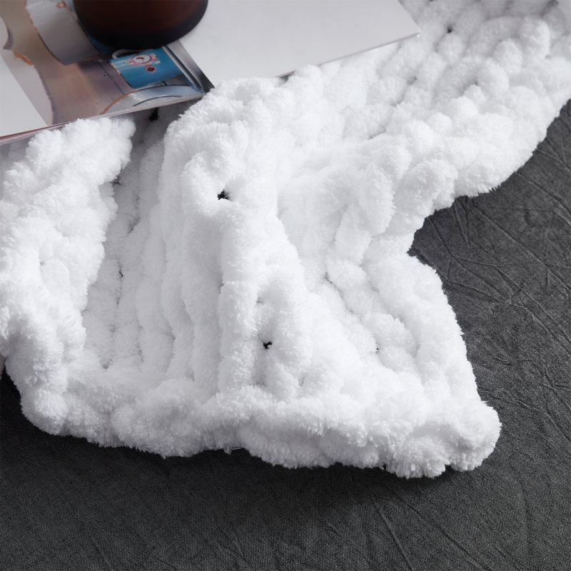 Très grand jeté Cozy Potato Chunky, Blanc