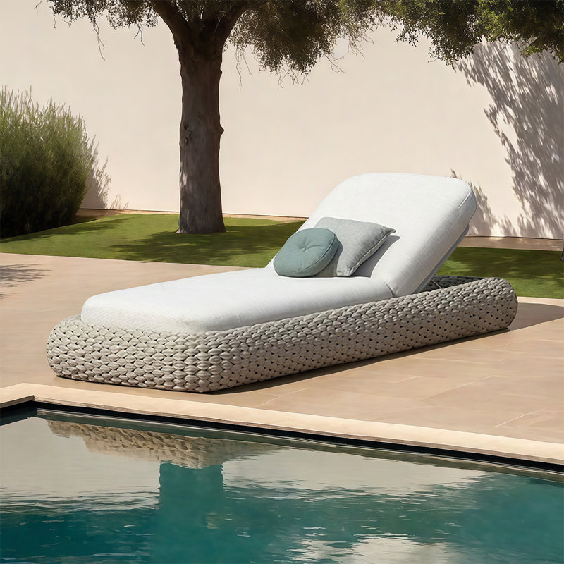 Outdoor courtyard woven lounge chair